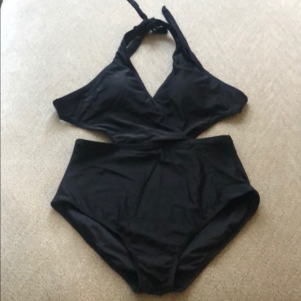 Black cutout one-piece swimsuit